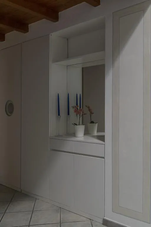Il Soppalco Apartment Luino 0*,